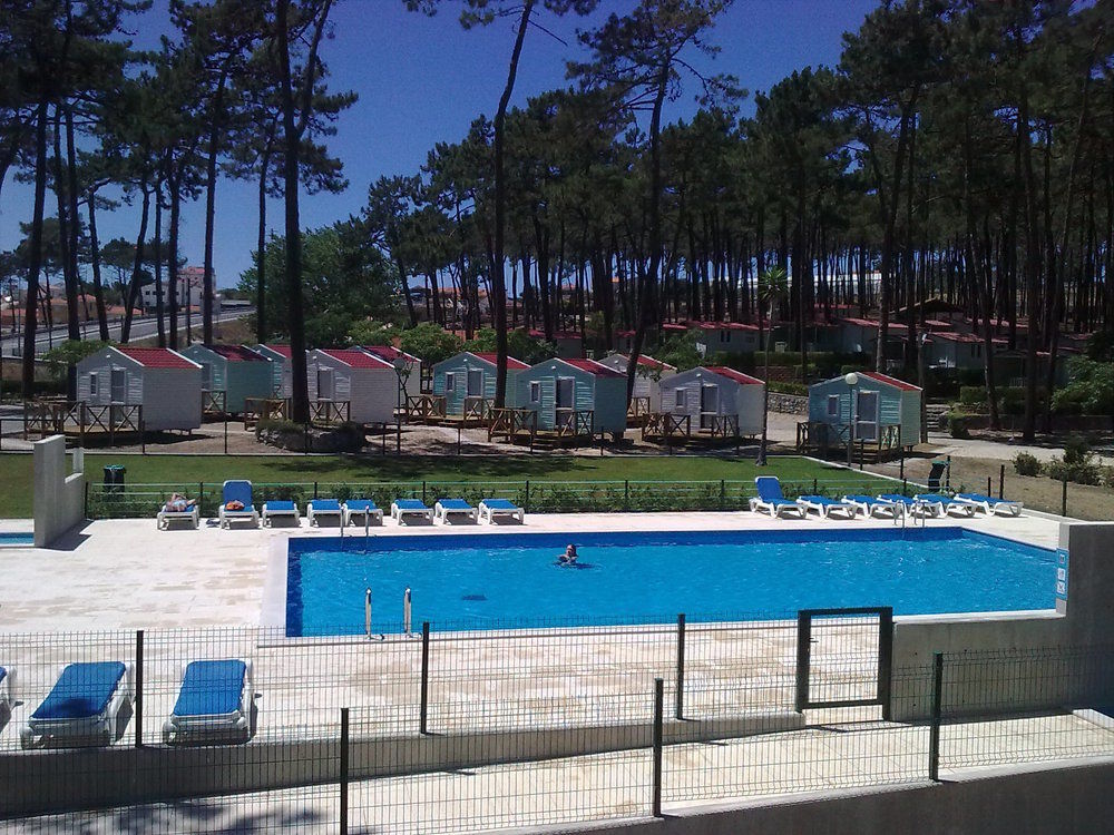 纳扎雷 Orbitur Valado Bungalows Caravan Park酒店 外观 照片