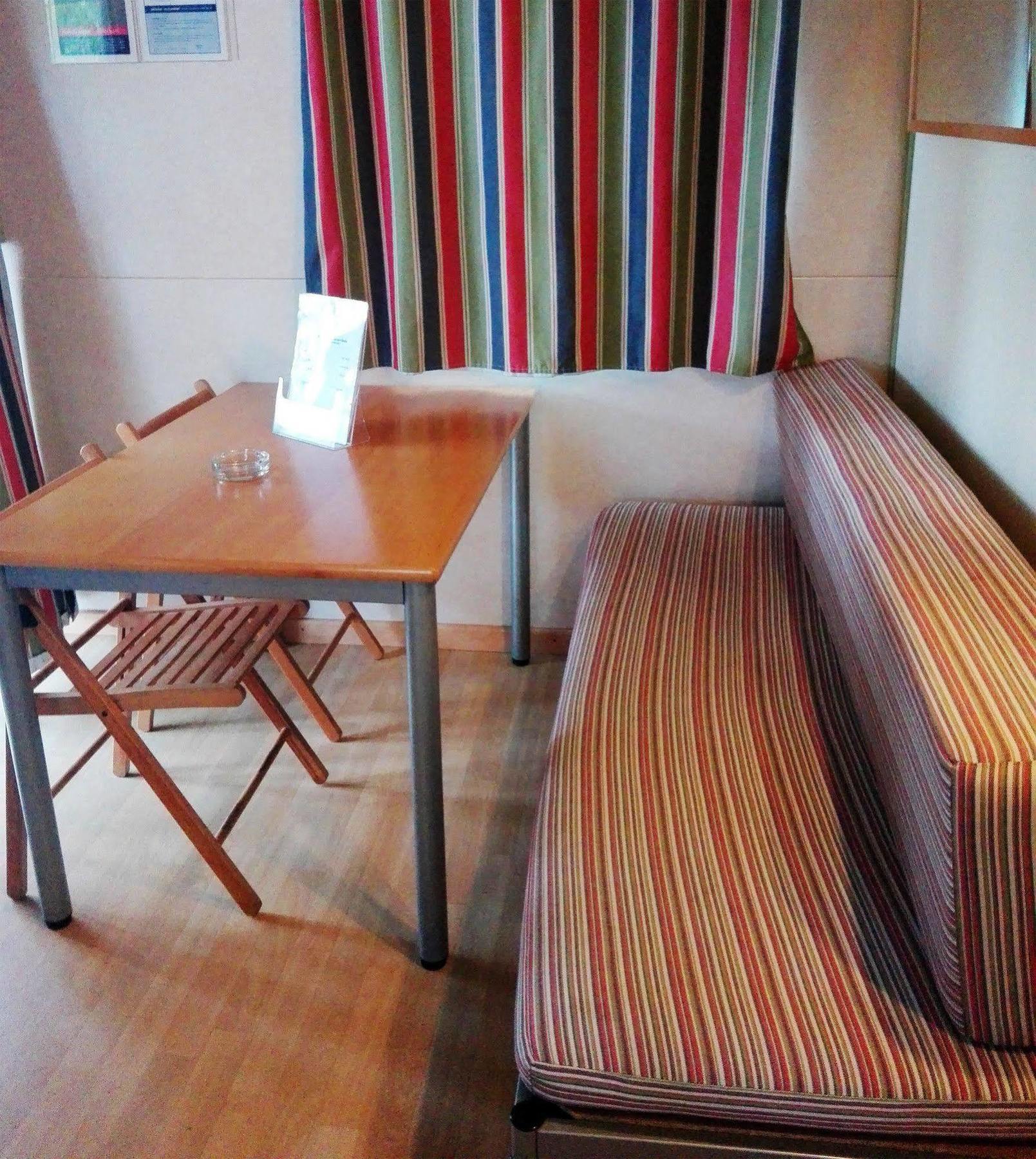 纳扎雷 Orbitur Valado Bungalows Caravan Park酒店 外观 照片